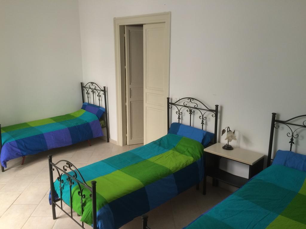 Vespa B&B Палермо Номер фото